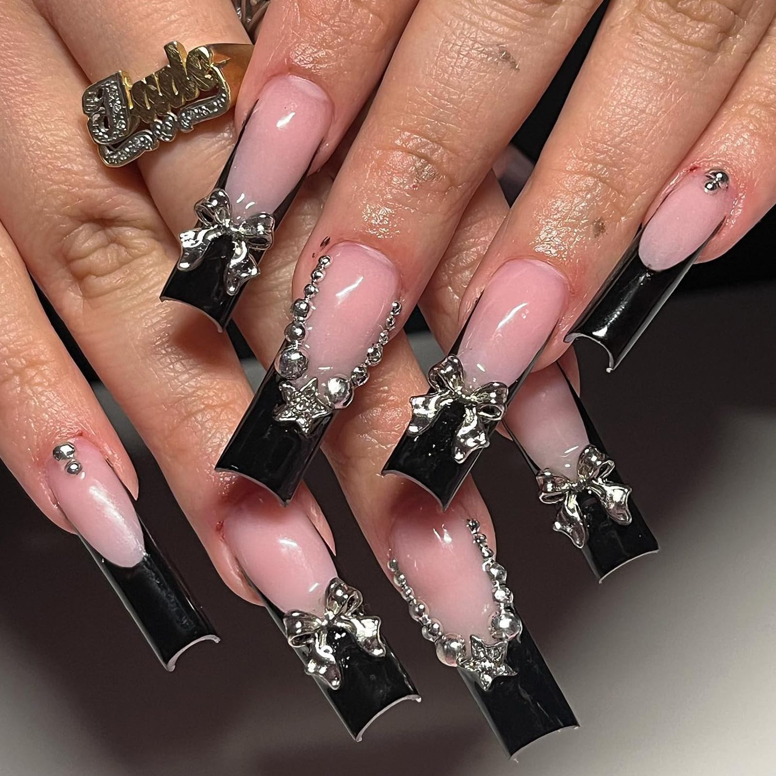 Jremg front packaging showing the black French tip nails and full contents