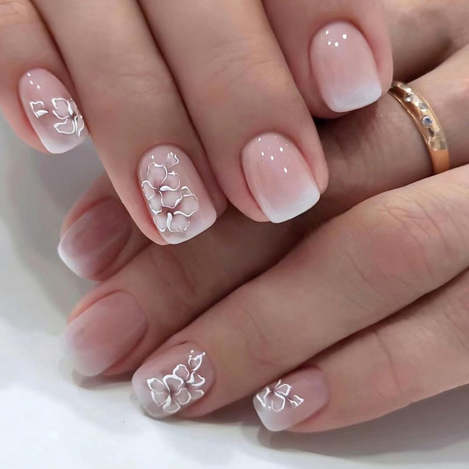 Jsiallye layout of 12 nail sizes showing selection variety for a precise fit