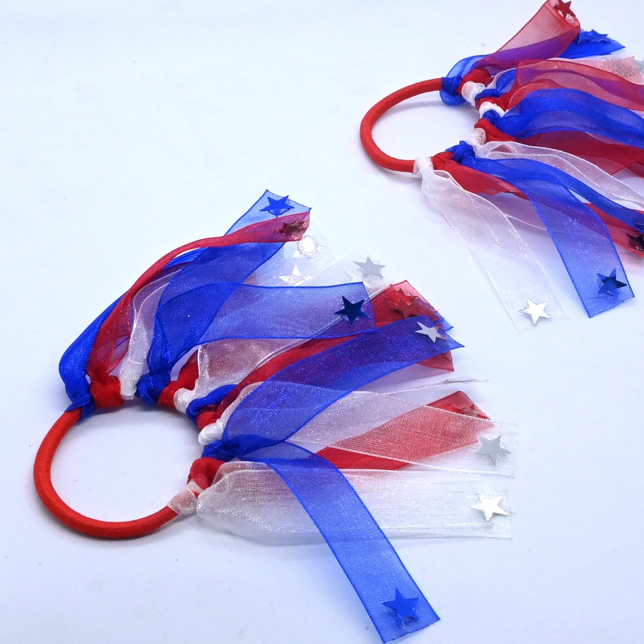 JUCCPUL hair ties styled at a picnic, adds patriotic flair to outfits benefit