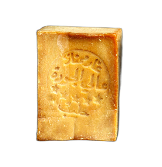 JUSIZA front bar showing label and clean edges, highlights natural ingredients