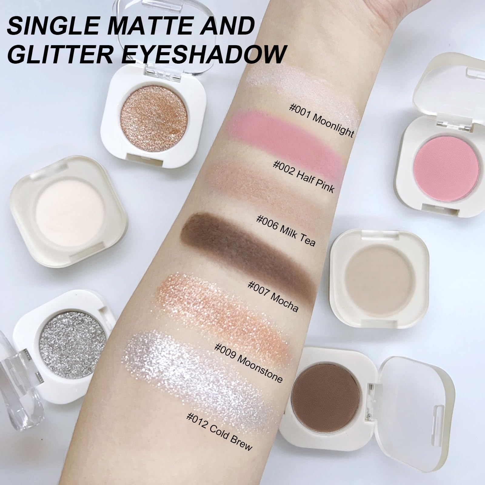 Jutqut Moonlight brush application on lid showing easy blendability for seamless layering benefit