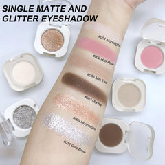 Jutqut Moonlight brush application on lid showing easy blendability for seamless layering benefit