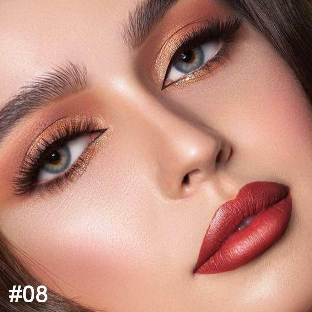 Kaely close-up of liner tip highlighting precise point for sharp lines and easy control