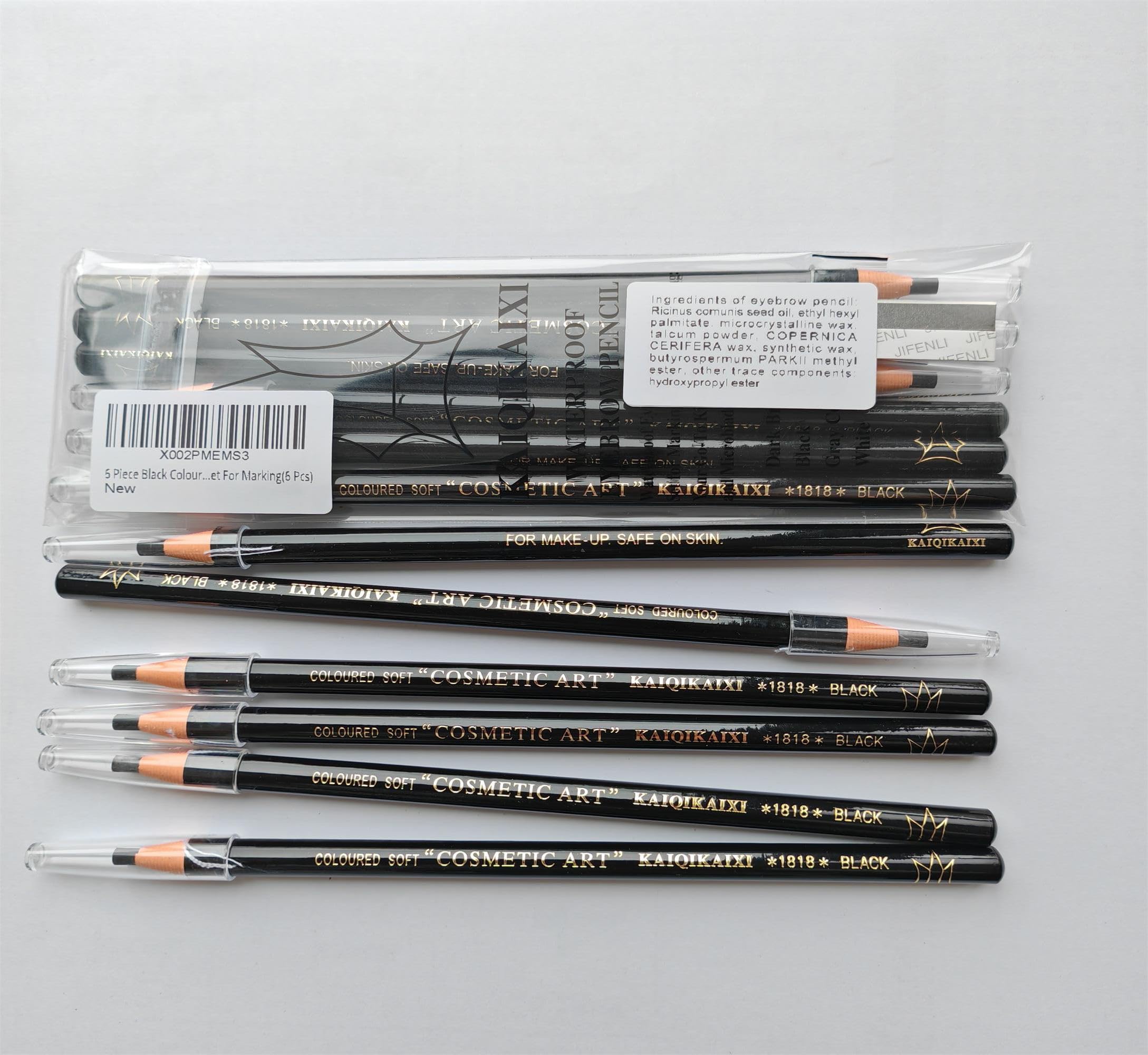 KAIQIKAIXI size comparison in hand to show compact travel-friendly dimensions