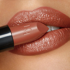 Kiko Milano lipstick applied on lips demonstrating luminous finish and full coverage