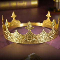 Generic king crowns detail inner band showing smooth edges for comfort