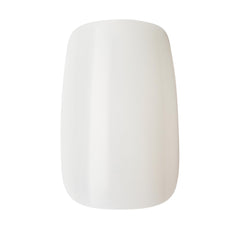 KISS nails applied on hand demonstrating Active Square shape and quick polished look