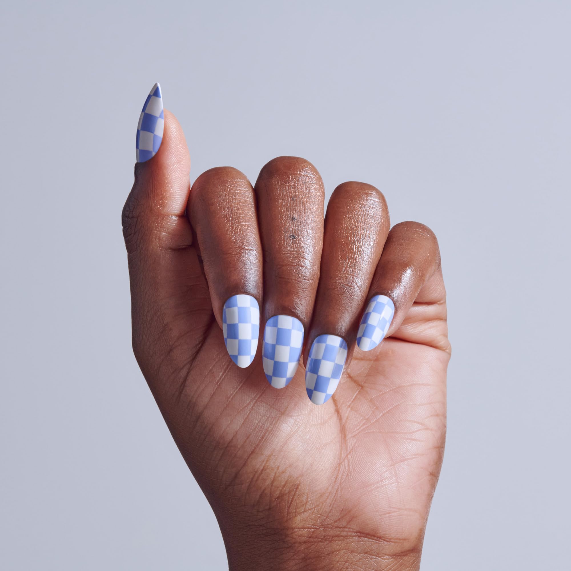 KISS Core top-down nail layout showing multiple sizes for a natural fit benefit