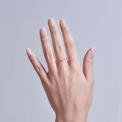 KISS core 2g glue with manicure stick and mini file highlighting easy at-home application