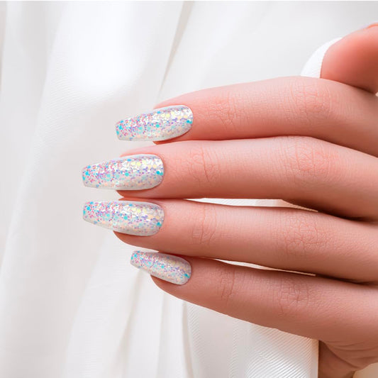 KISS close-up of white glitter finish displaying sparkling texture and polished appearance