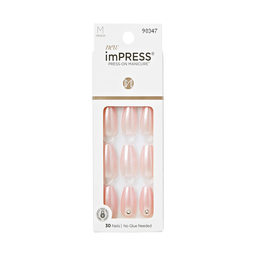KISS front packaging showing full 30-nail kit and tools for instant finish