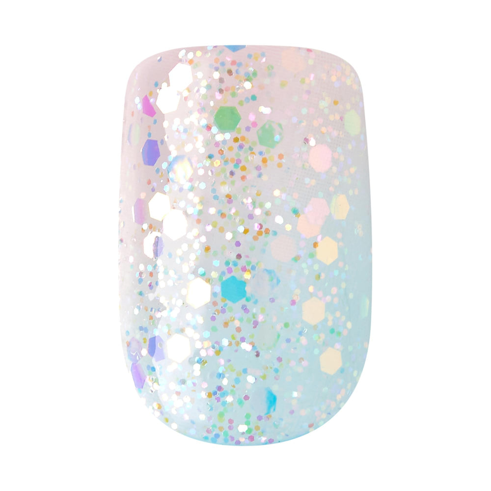 KISS nail glossy finish reflecting light for long-lasting shine