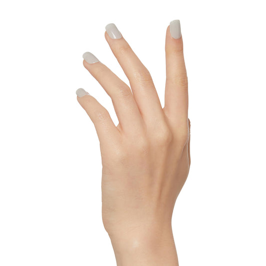 KISS close-up of nail surface showing smooth finish and salon look