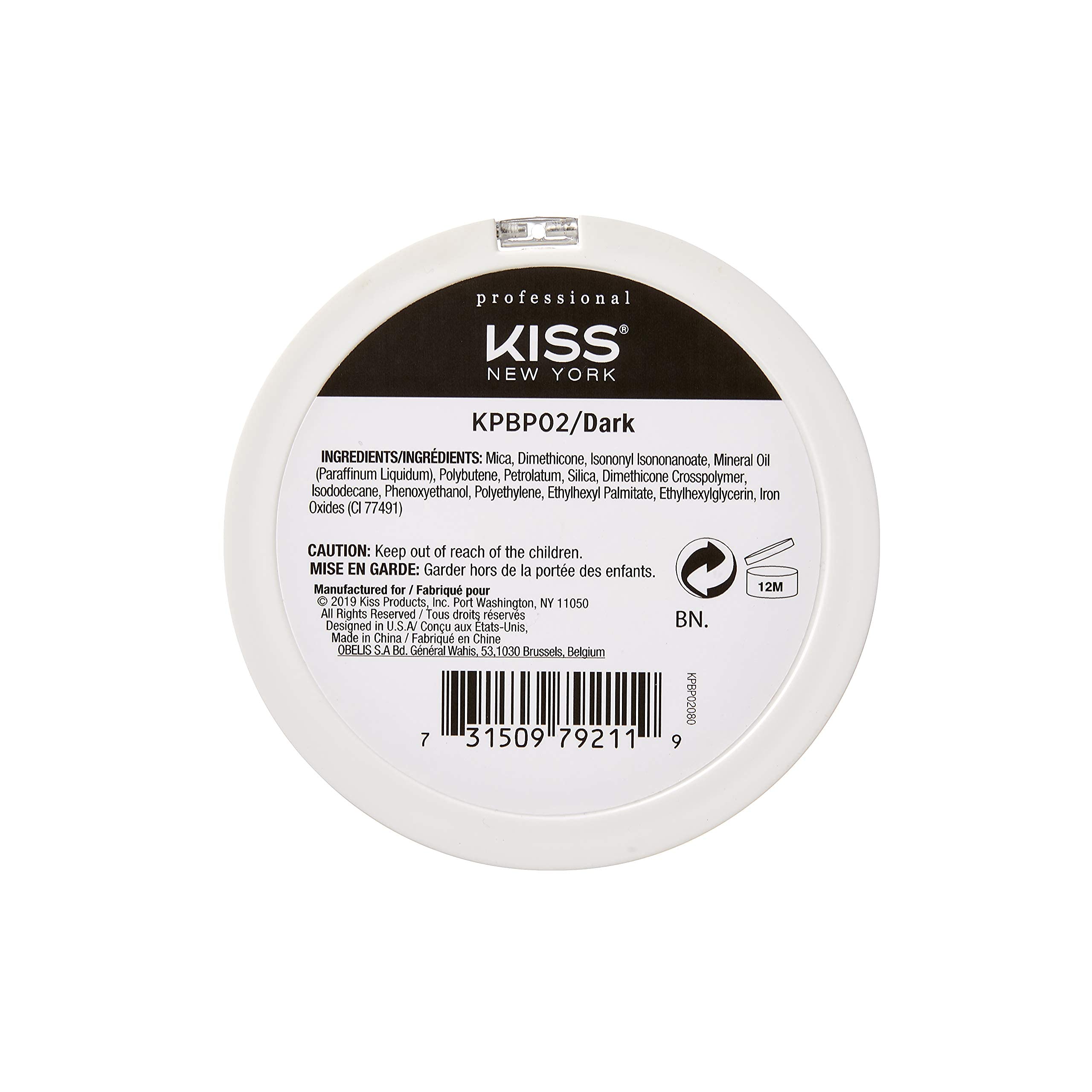 Kiss bronzer close-up of pearl-finish texture highlighting blendable micro-fine particles