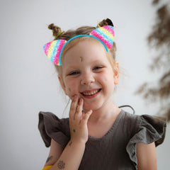KIUSOWAYD party table display of mixed color headbands ideal for events