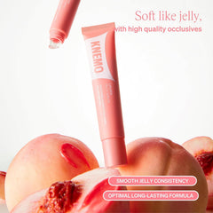 KNEMO bedside jar scene illustrating nightly lip mask use for softer lips