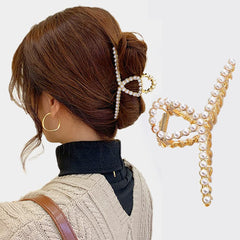 KOLONAMS front view showing pearl accents and stylish hold