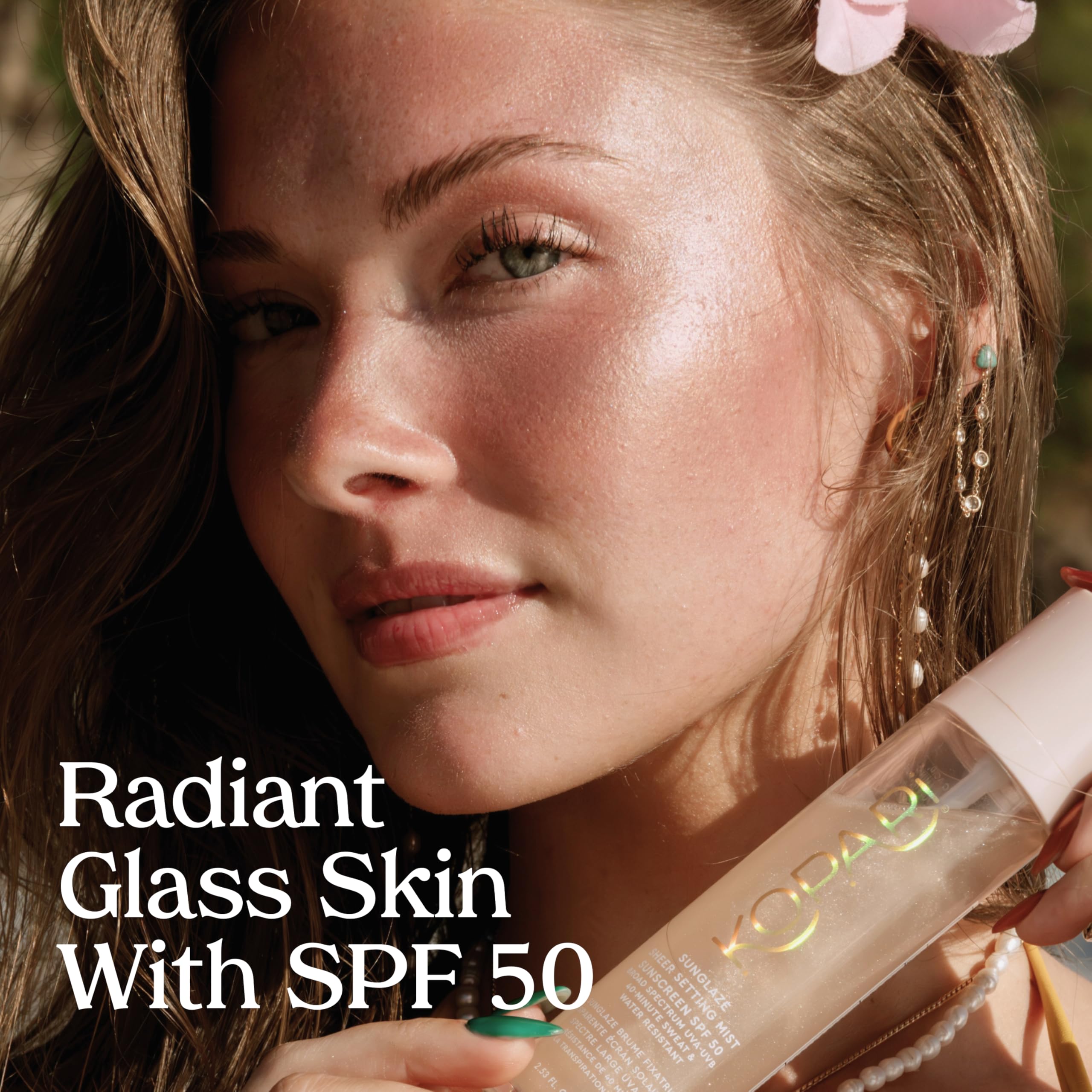 Kopari ingredient panel showing hyaluronic acid and vitamin C benefits