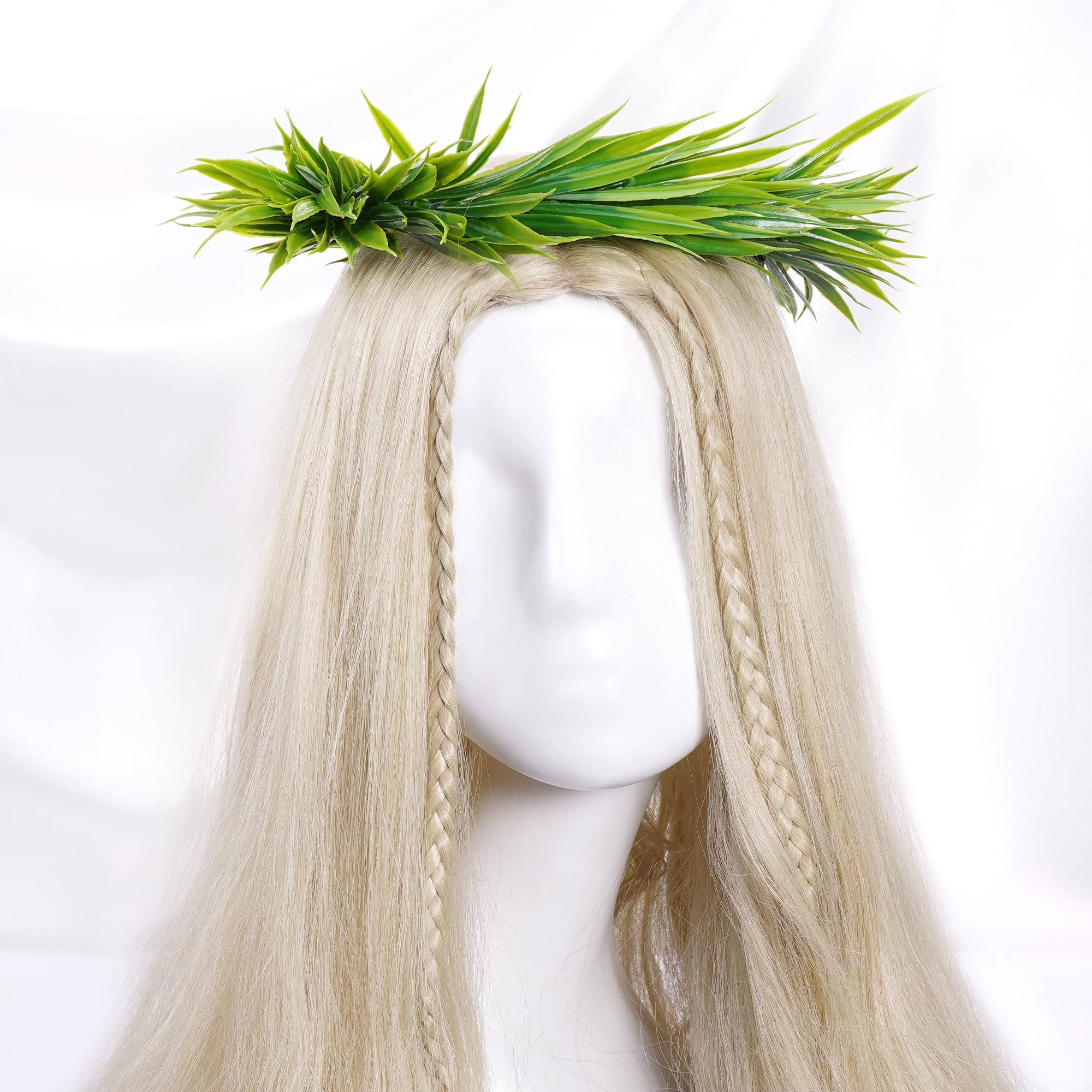 KorViSHOW crown secured with hairpins on styled hair, provides stable event wear