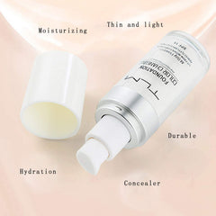 KOSIMI texture close-up of white liquid demonstrating smooth moisturizing finish