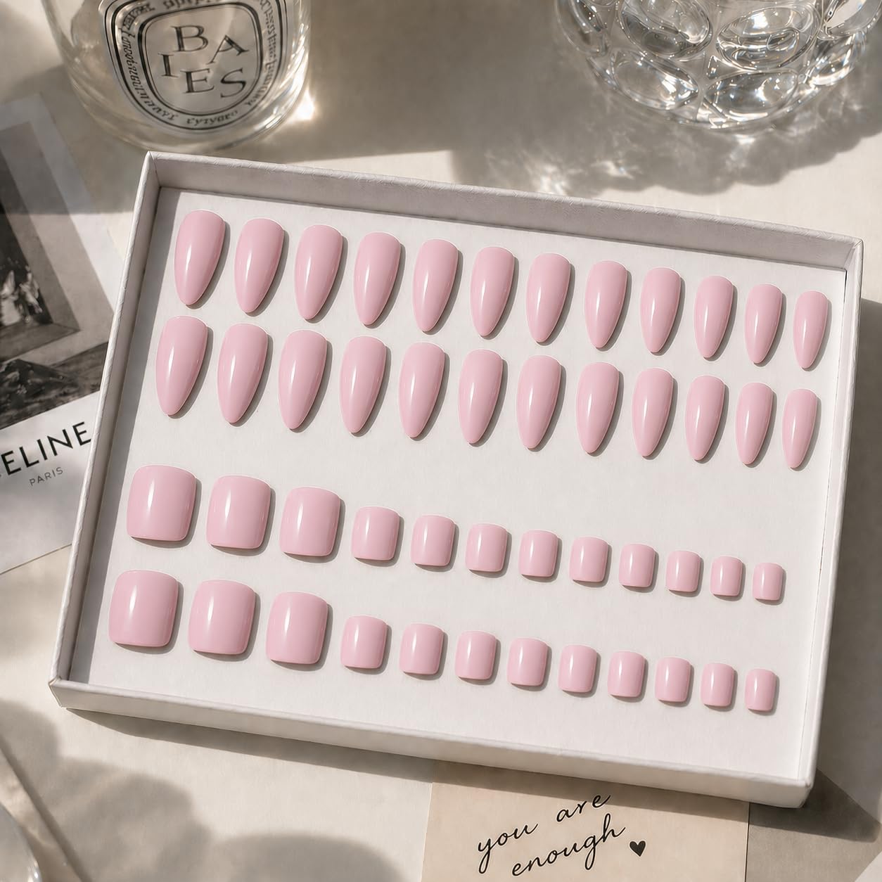 KQueenest nail files and wooden sticks displayed for quick preparation and fit