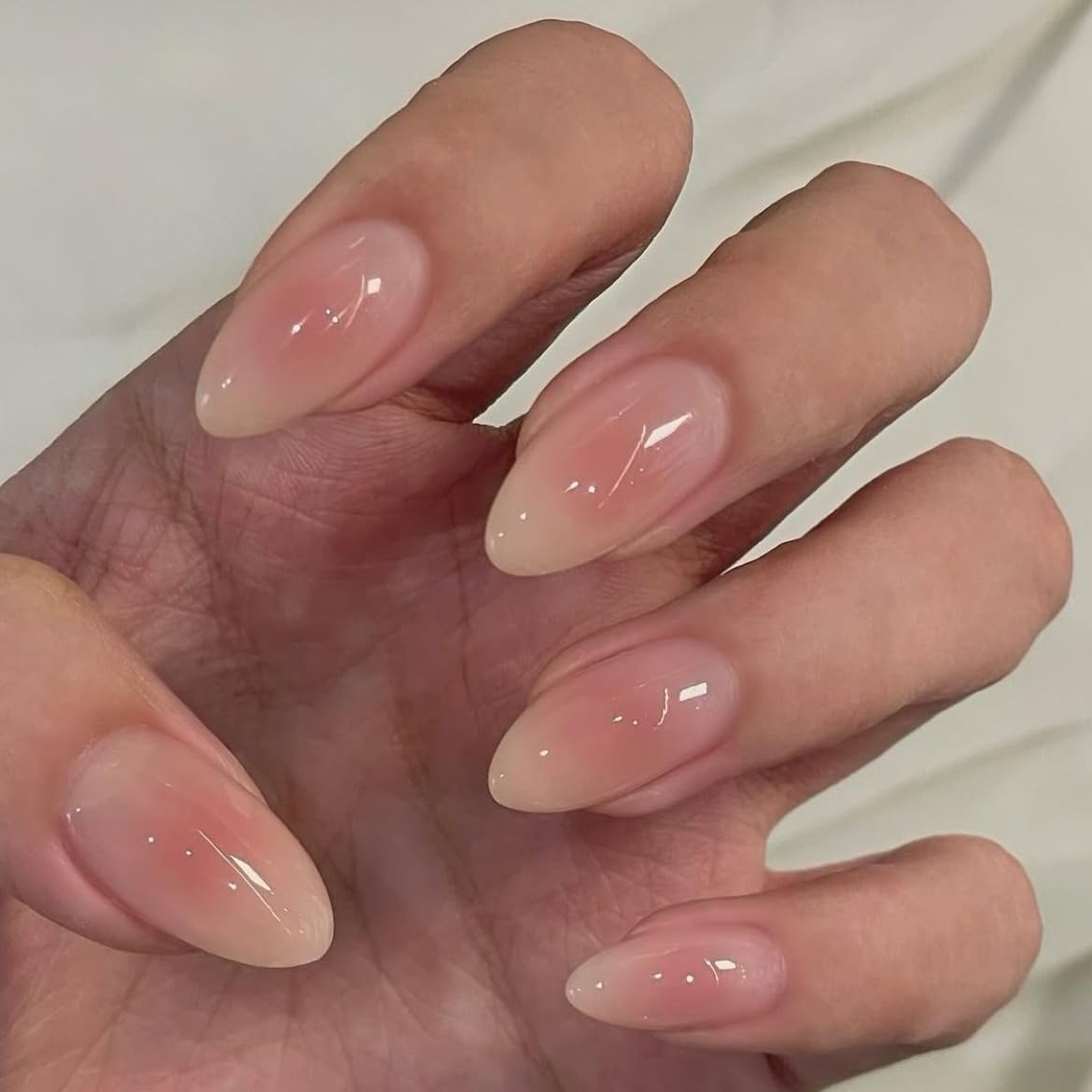 KQueenest close-up of ombre gradient detail delivering salon finish