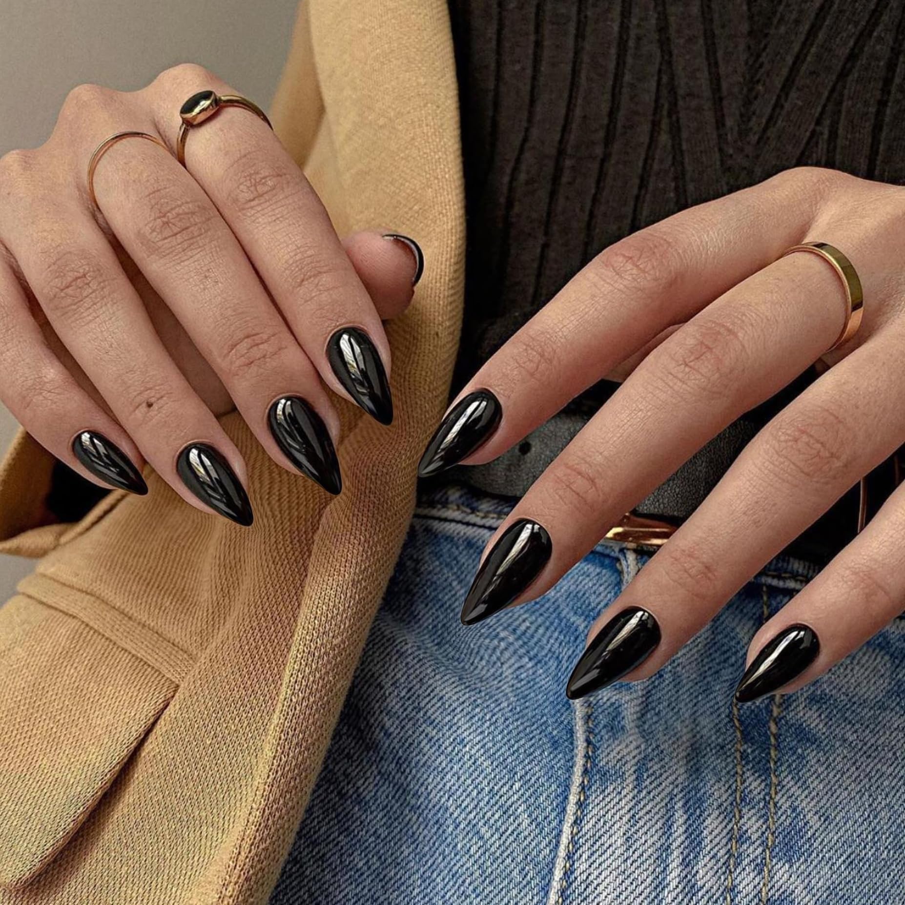 KQueenest close-up of glossy UV-coated surface highlighting chip-resistant finish