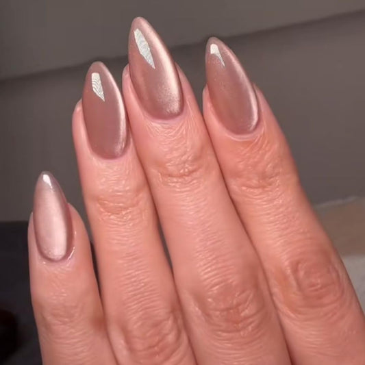 KQueenest close-up cat-eye chrome detail, intense reflective shimmer benefit