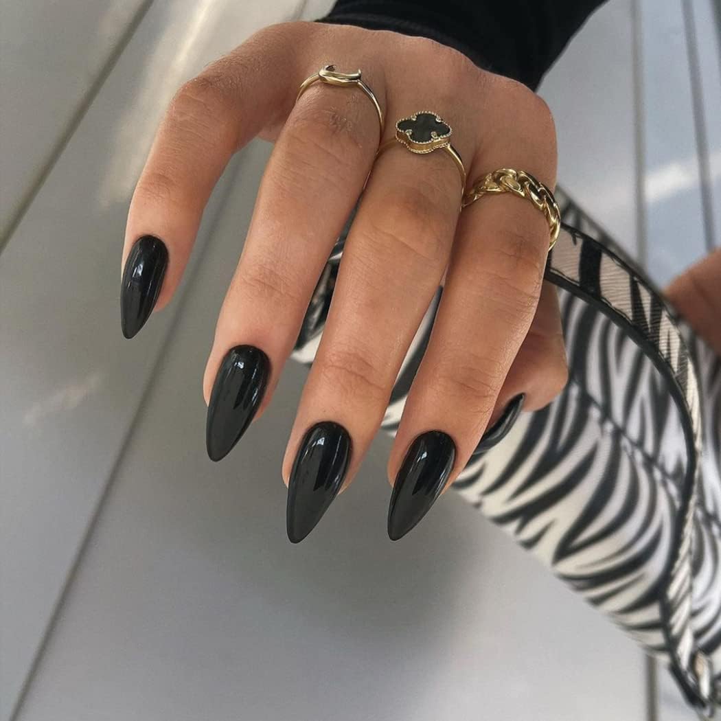 KQueenest front packaging showing 24-piece black almond press-on nails with clear tray benefit