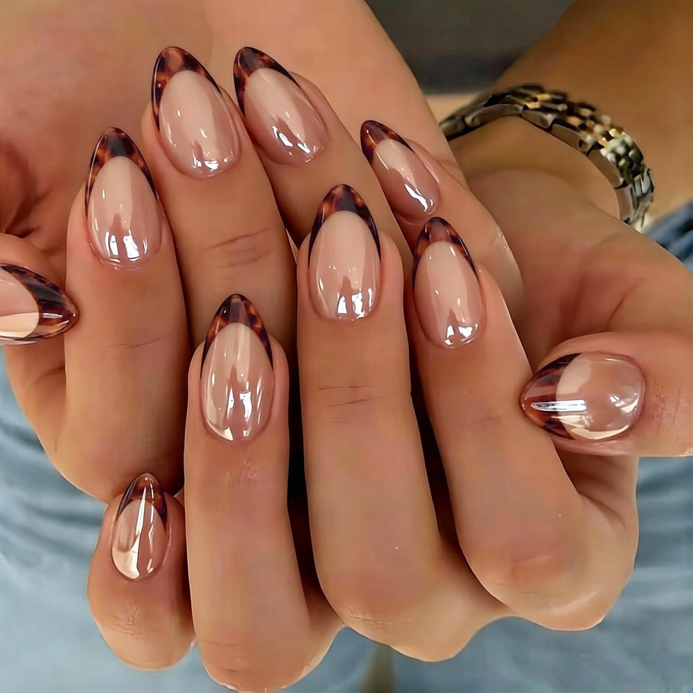 KQueenest front packaging showing chrome brown nails and included kit benefits
