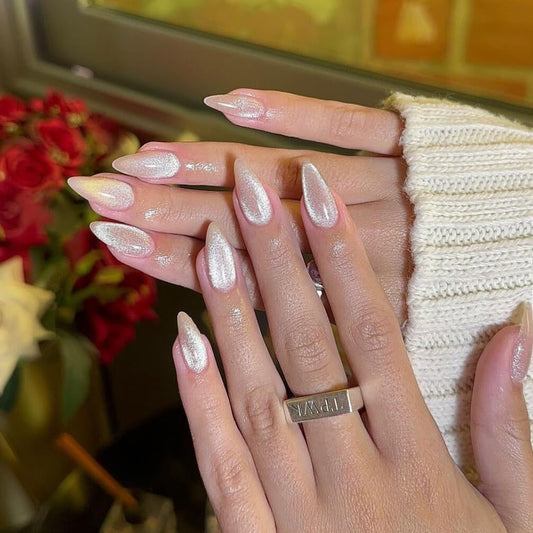 KQueenest front packaging showing 30-piece nude sparkle set and benefits