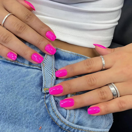 KQueenest front packaging showing hot pink short square nails for instant manicure