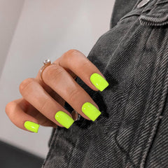 KQueenest front packaging showing neon green press-on nails and quick application benefit