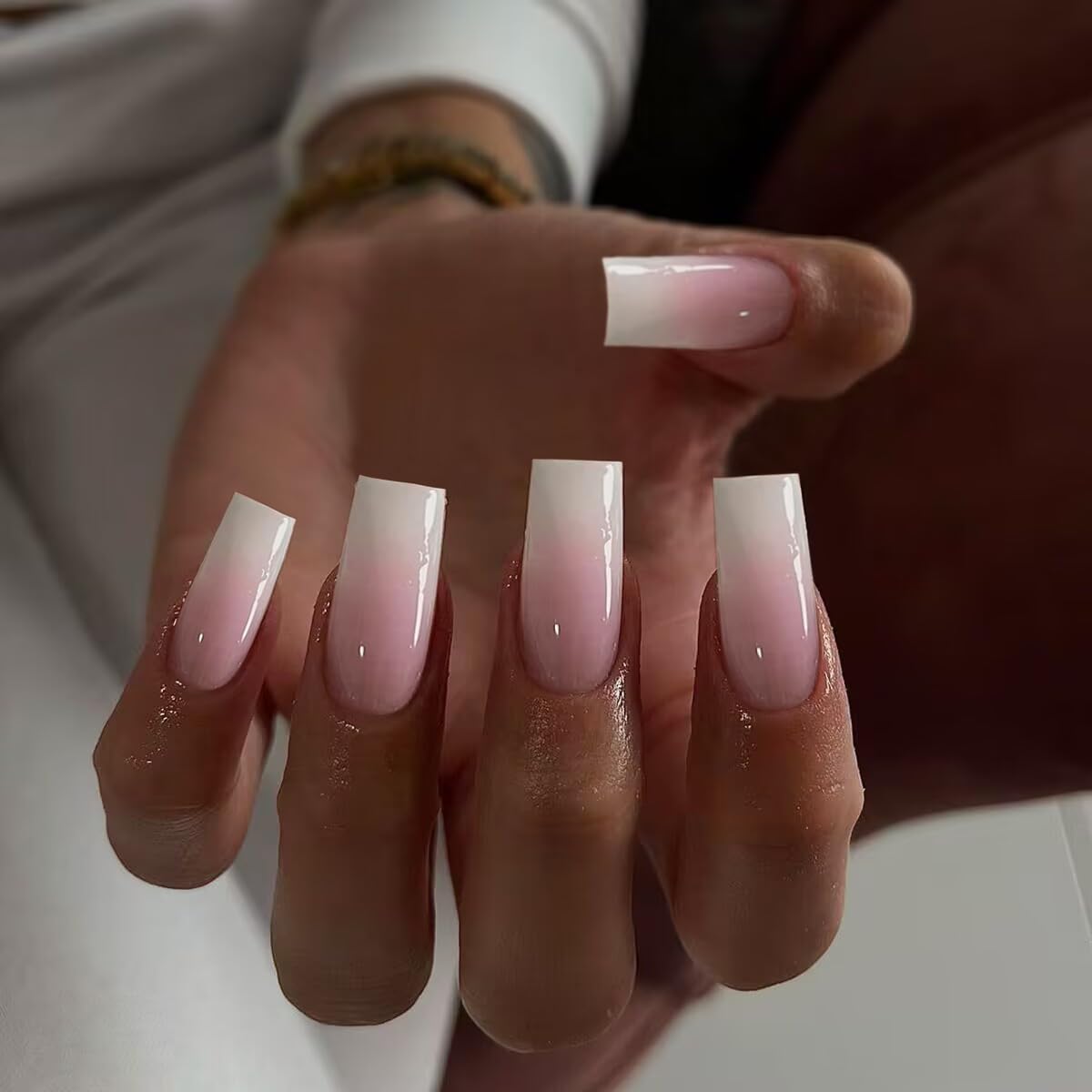 KQueenest front view of 24 ombre pink press-on nails showing neat palette and fit benefit