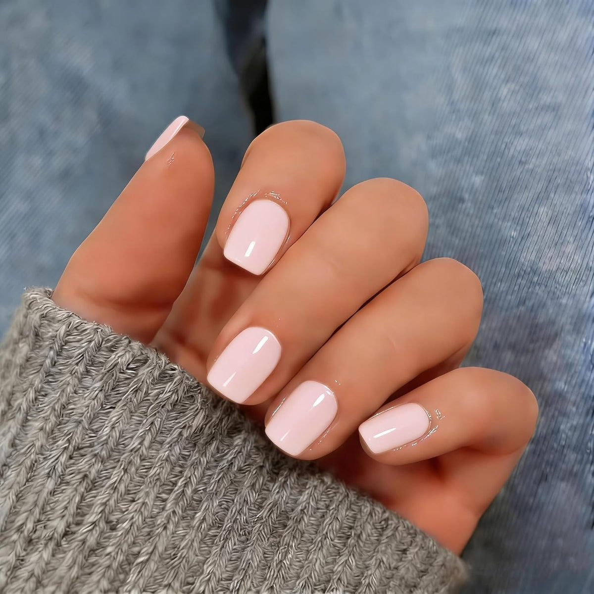 KQueenest front packaging showing kit components and pastel pink nails for convenience