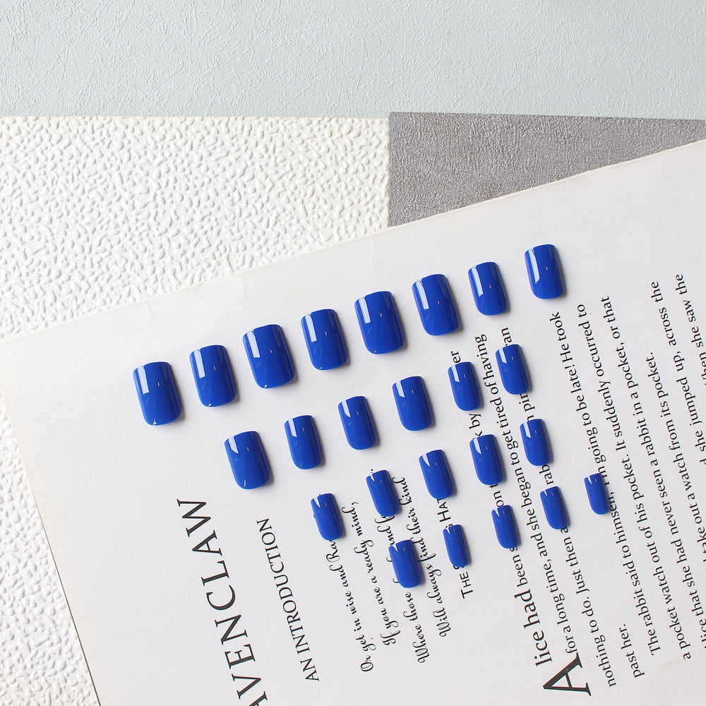 KQueenest nails worn on a hand showing wearable style and everyday confidence