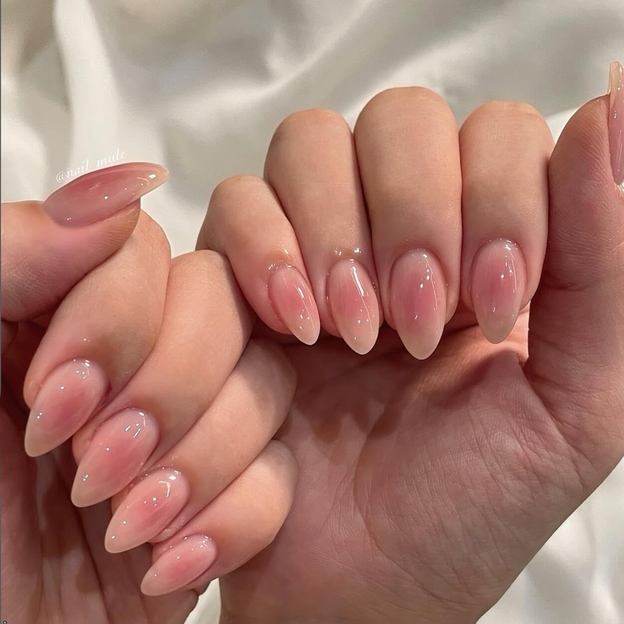 KQueenest nail edge close-up showing strong acrylic and no cracking