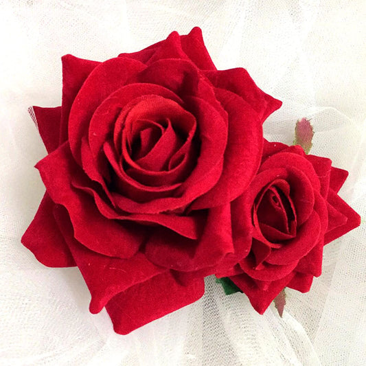 Kriccio rose close-up detail highlighting petal texture and artisanal finish benefit