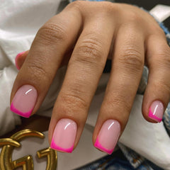 KXAMELIE close-up of glossy gel finish texture, highlighting salon-quality sheen