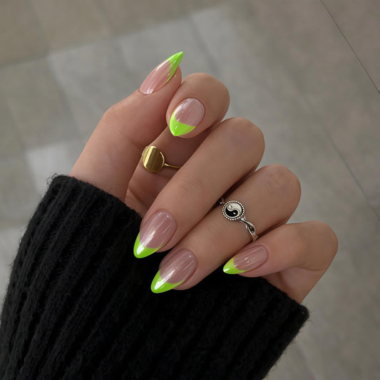 KXAMELIE close-up of chrome lime tip glaze showing mirror shine and dimensional sparkle