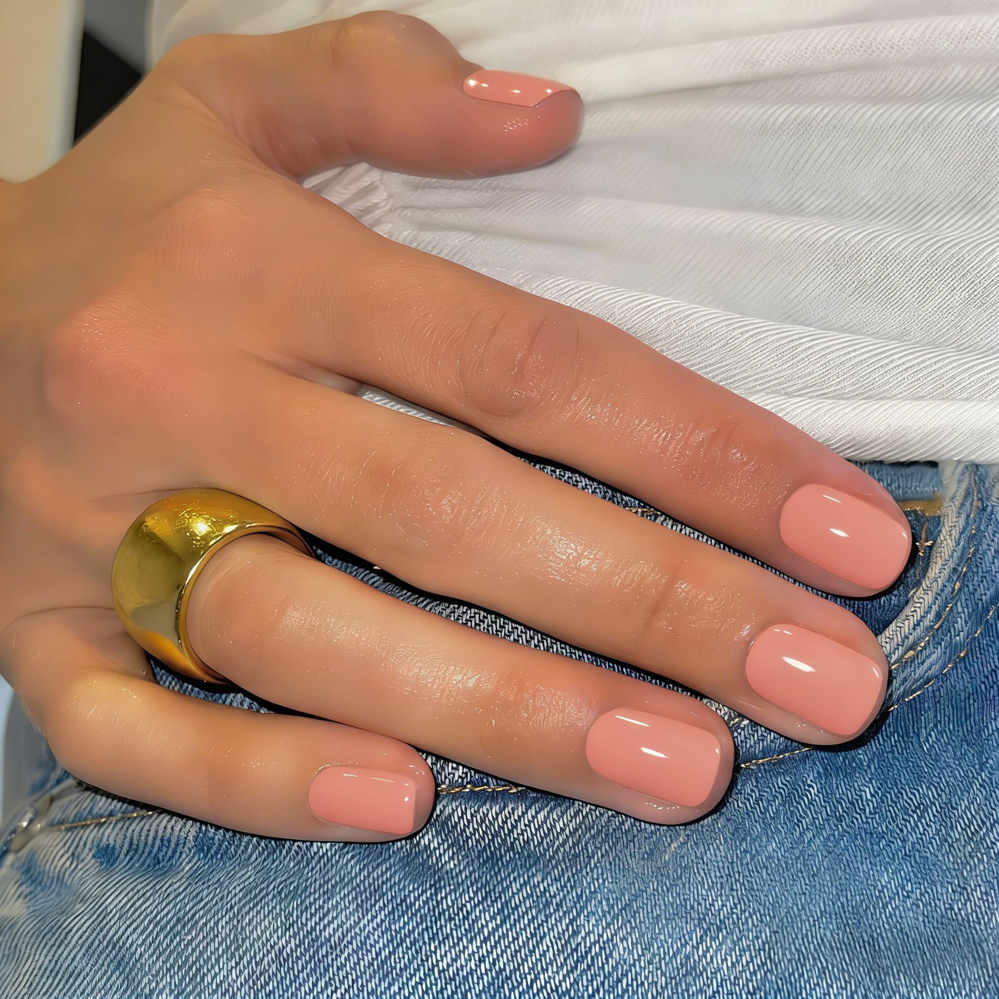 KXAMELIE close-up of glossy nail surface highlighting durable salon shine