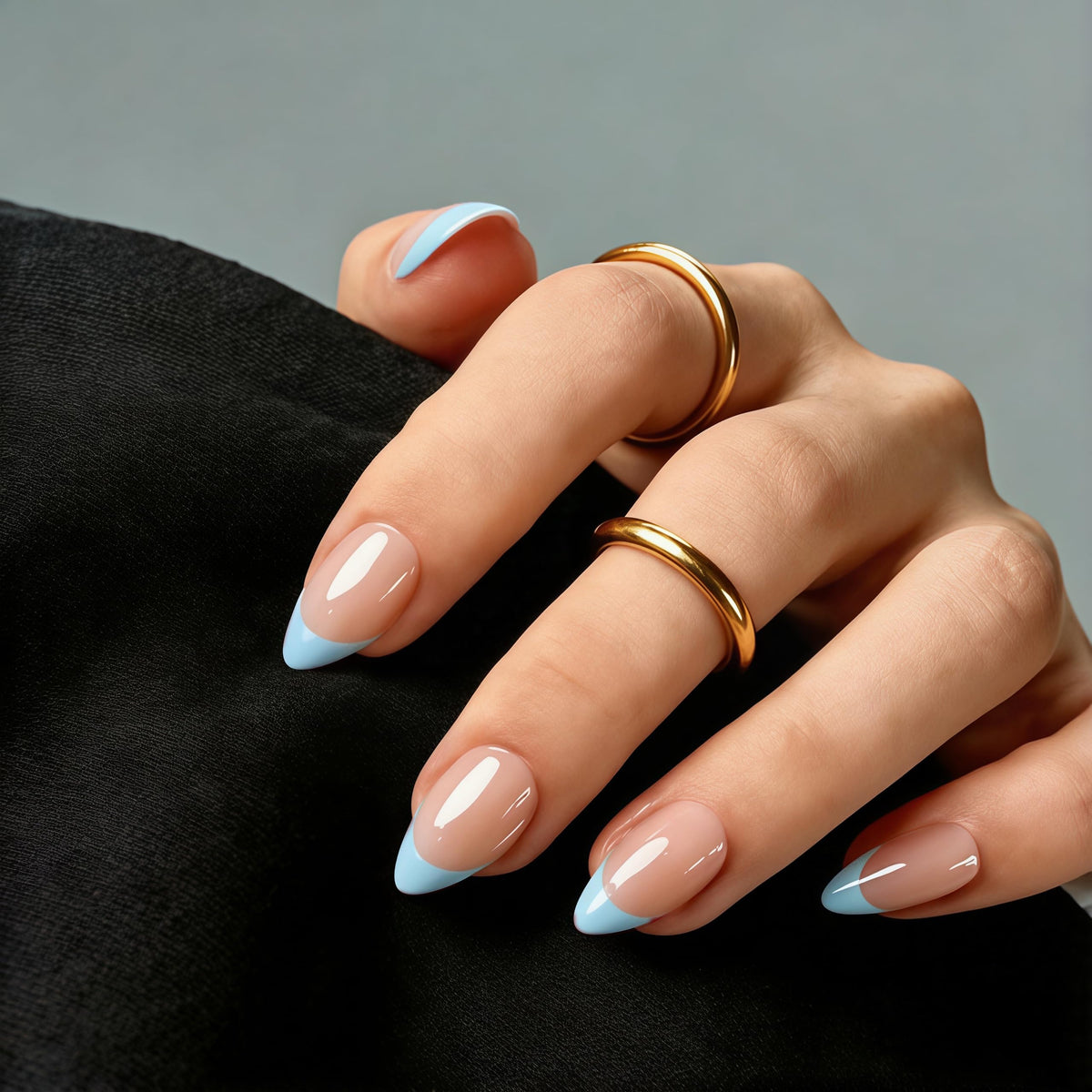 KXAMELIE front packaging showing baby blue French tips and kit contents for salon-style manicure