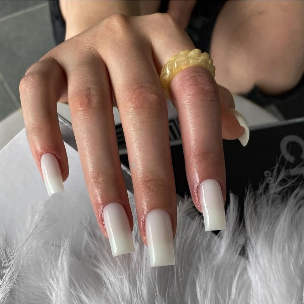 KXAMELIE close-up texture of nail surface highlighting gel-like shine benefit