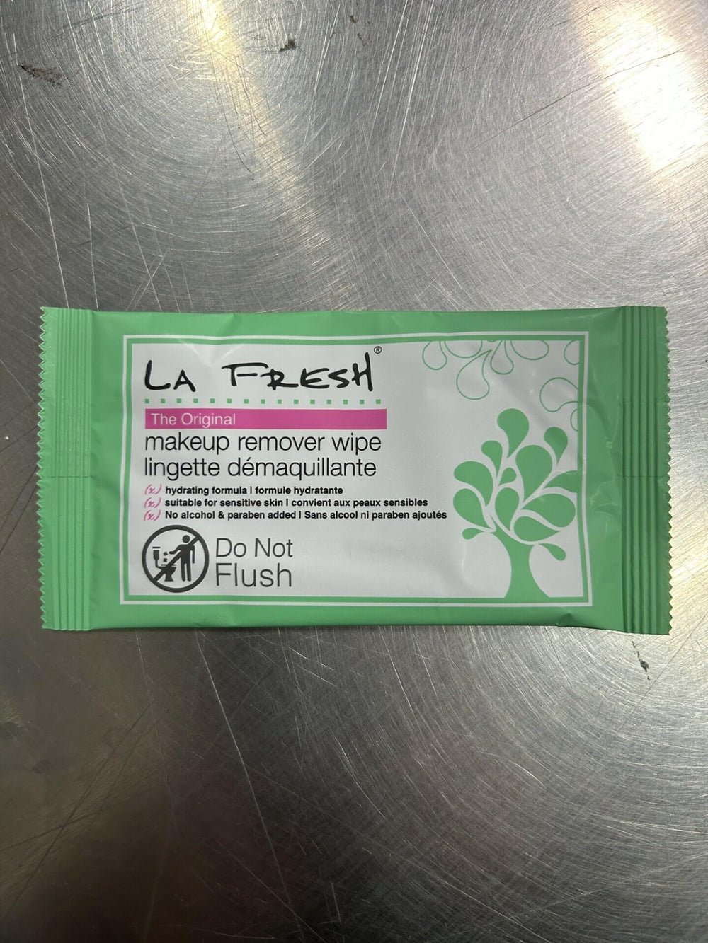 LA Fresh individually sealed packet shown for leak-free portability