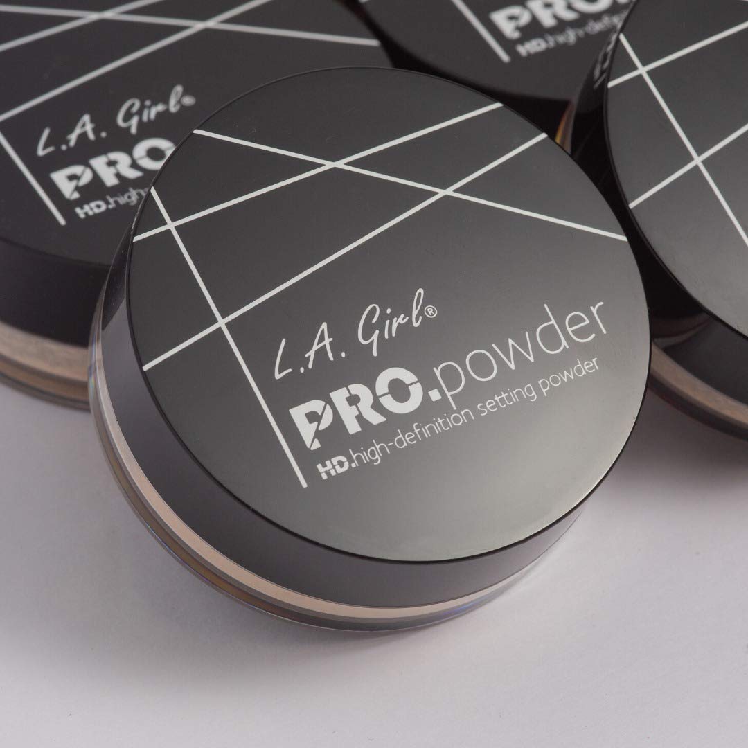 L.A. Girl close-up powder texture highlighting fine-milled finish