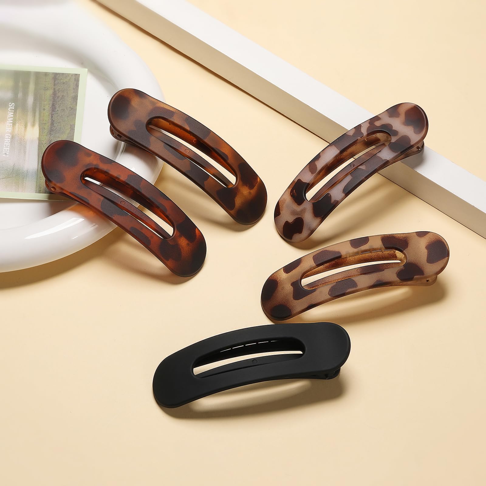 Lahnie set laid flat displaying colors and crease-free design benefit