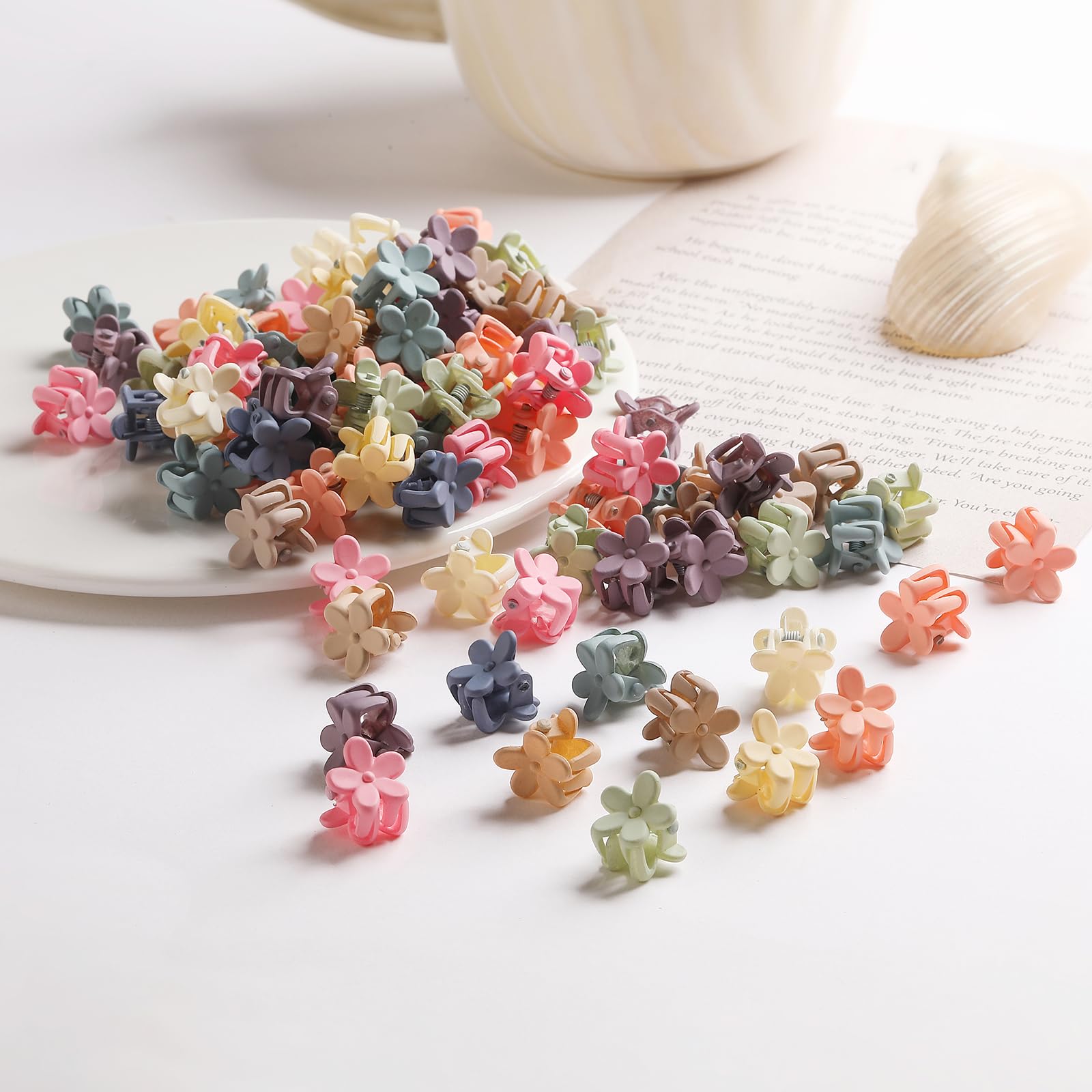 Lahnie clip worn in a child’s hair showing gentle hold and cute accent