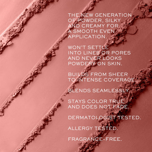 Lancôme close-up of silky powder texture demonstrating smooth blendability and soft finish