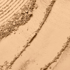 Lancôme powder texture close-up demonstrating smooth blendability and finish