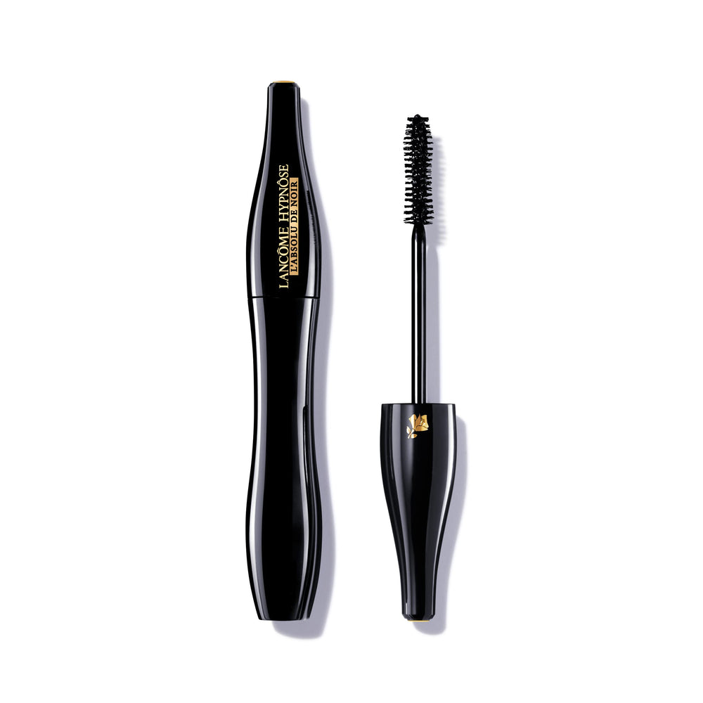 Lancôme front packaging showing Extreme Black tube and branding, boosts product recognition